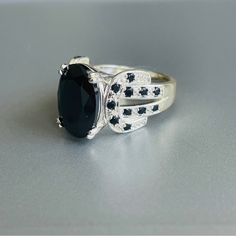 Black Onyx Oval Sterling Silver Cocktail Ring - Picture 12 of 12